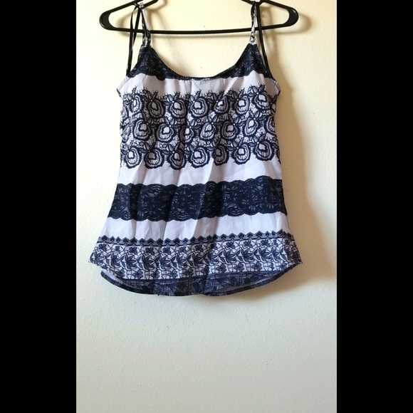Kardashian Kollection Lace Camisole (NYP) NAME YOUR PRICE - Picture 4 of 5